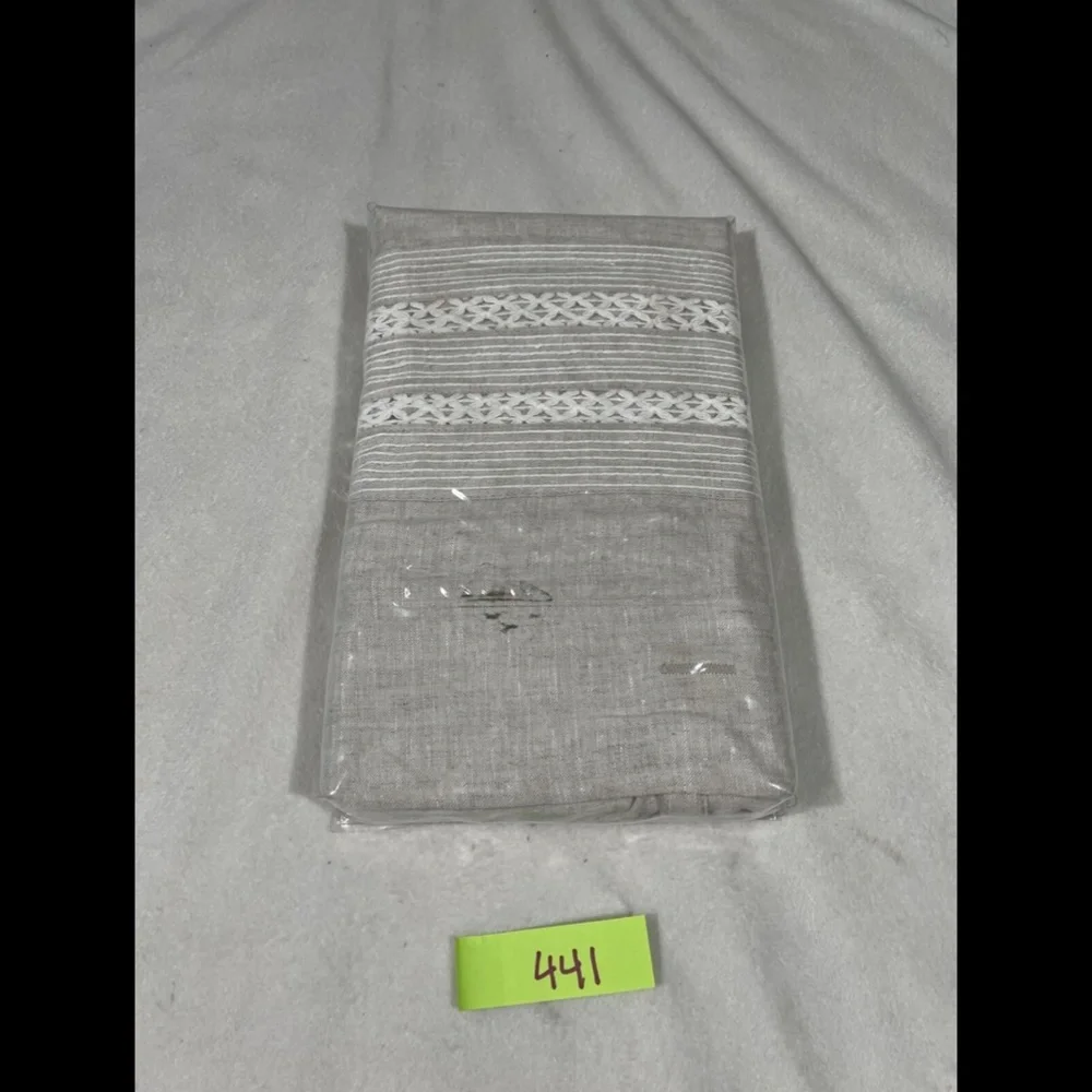 NIB Hotel Collection Madison‎ Linen (1) King Sham